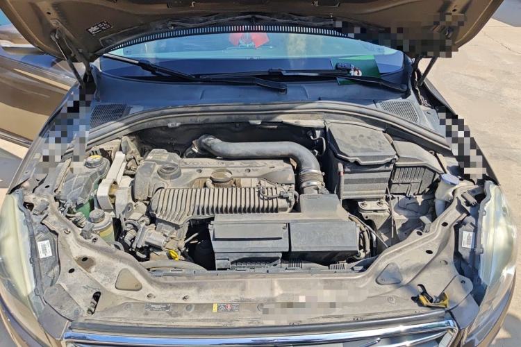 Used Volvo XC60 2015 T5 AWD Zhiyuan Edition Engine Bay