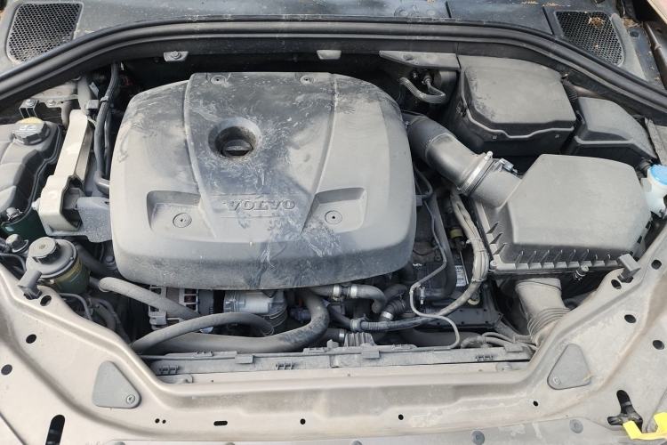 Used Volvo XC60 2015 T5 Smart Upgrade Model Engine Bay