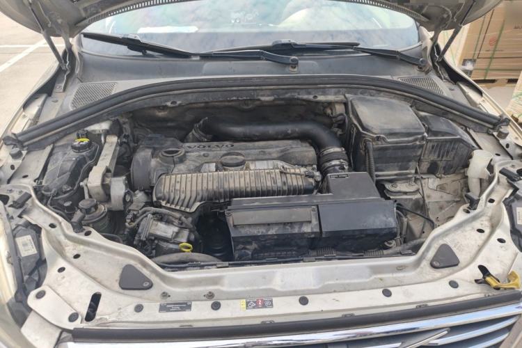 Used Volvo XC60 2015 T5 AWD Smart Drive Edition Engine Bay