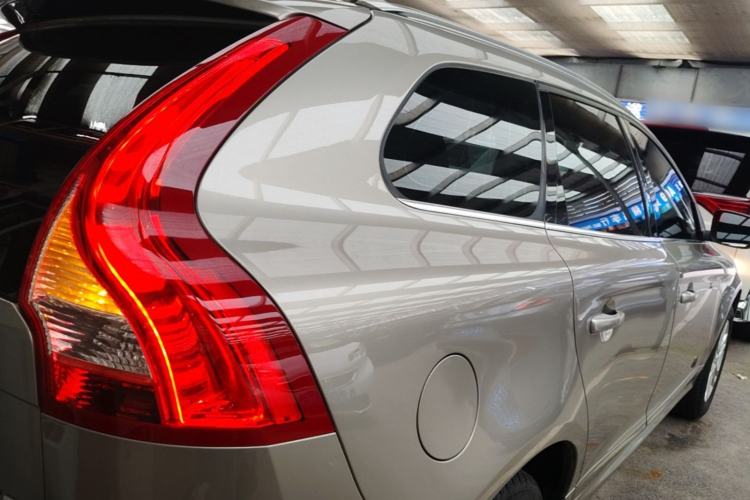 Used Volvo XC60 2015 T5 Smart Edition Exterior 3