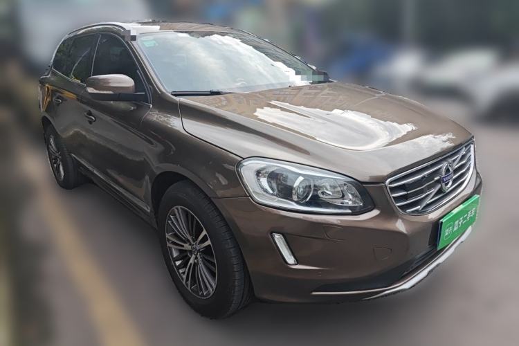 Used Volvo XC60 2015 T5 AWD Zhiyuan Edition Front Right 45 Deg