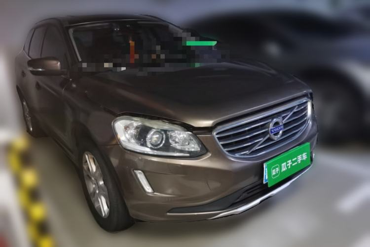 Used Volvo XC60 2015 T5 Smart Upgrade Model Front Right 45 Deg