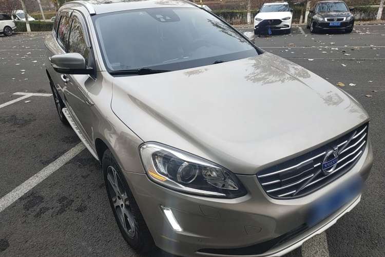 Used Volvo XC60 2015 T5 Zhiya Edition Front Right 45 Deg