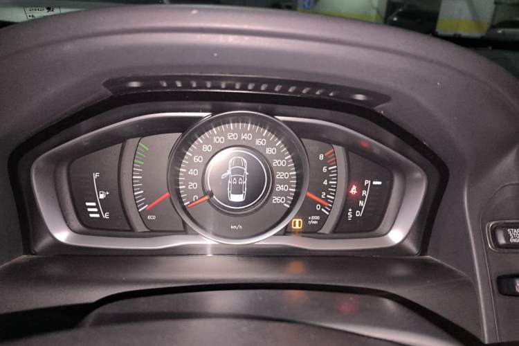 Used Volvo XC60 2015 T5 Smart Upgrade Model Instrument Cluster