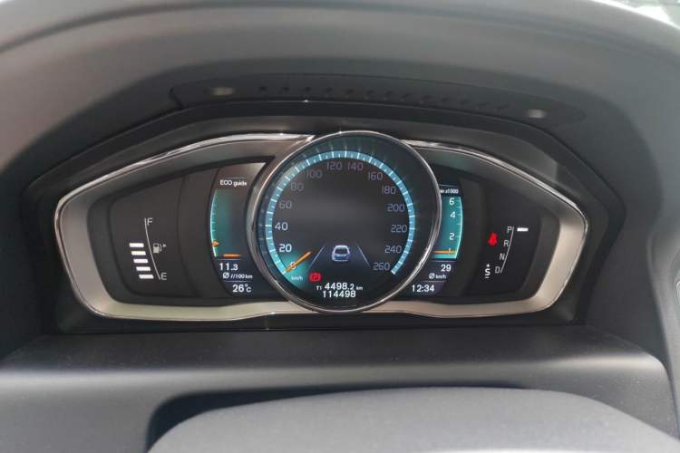 Used Volvo XC60 2015 T5 Zhiya Edition Instrument Cluster