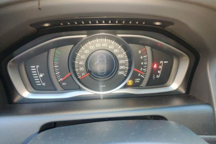 Used Volvo XC60 2015 T5 Smart Upgrade Model Instrument Cluster