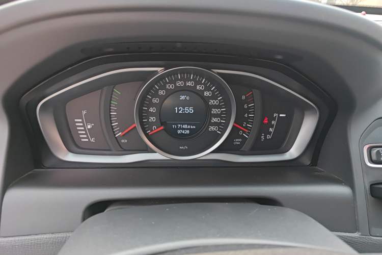 Used Volvo XC60 2015 T5 Smart Upgrade Model Instrument Cluster