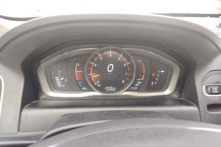 Used Volvo XC60 2015 T5 AWD Smart Drive Edition Instrument Cluster