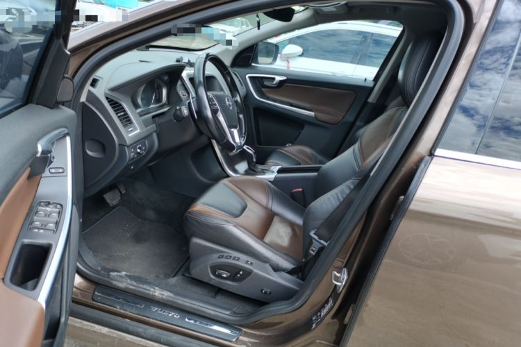 Used Volvo XC60 2015 T5 Zhiya Edition Interior 3
