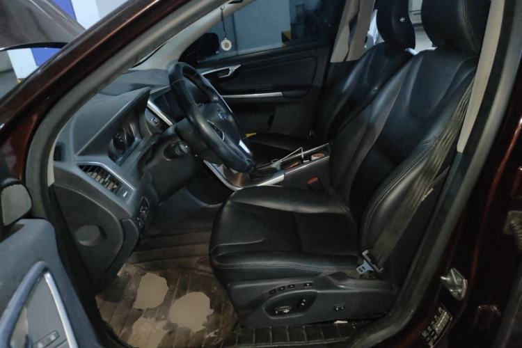 Used Volvo XC60 2015 T5 Smart Upgrade Model Left Front Seat