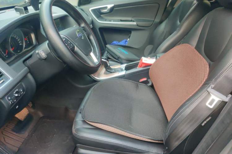 Used Volvo XC60 2015 T5 Smart Upgrade Model Left Front Seat
