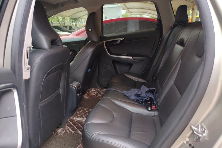 Used Volvo XC60 2015 T5 Smart Upgrade Model Left Rear Seat