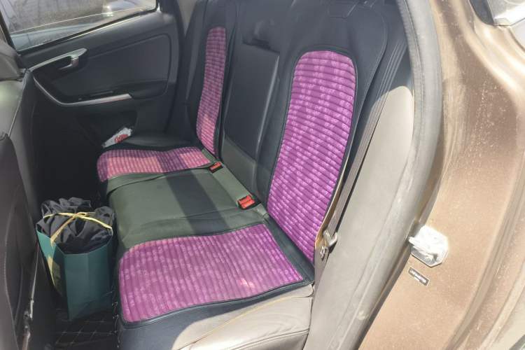Used Volvo XC60 2015 T5 Smart Upgrade Model Left Rear Seat