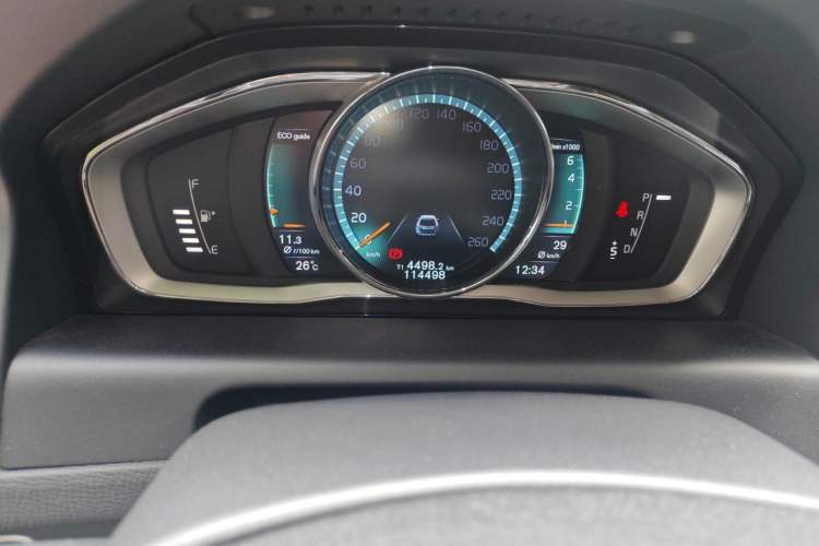 Used Volvo XC60 2015 T5 Zhiya Edition Odometer Close Up