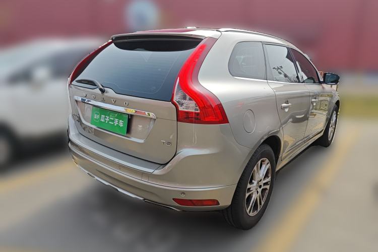 Used Volvo XC60 2015 T5 Smart Upgrade Model Rear Right 45 Deg