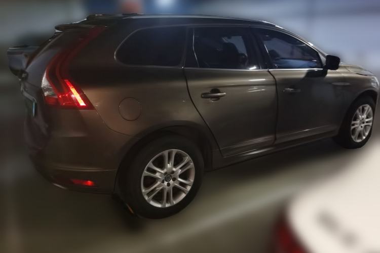 Used Volvo XC60 2015 T5 Smart Upgrade Model Rear Right 45 Deg