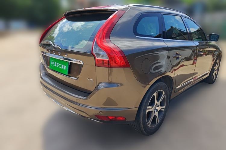 Used Volvo XC60 2015 T5 AWD Zhiyuan Edition Rear Right 45 Deg