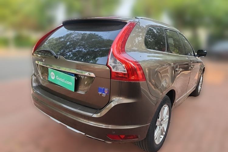 Used Volvo XC60 2015 T5 Smart Upgrade Model Rear Right 45 Deg