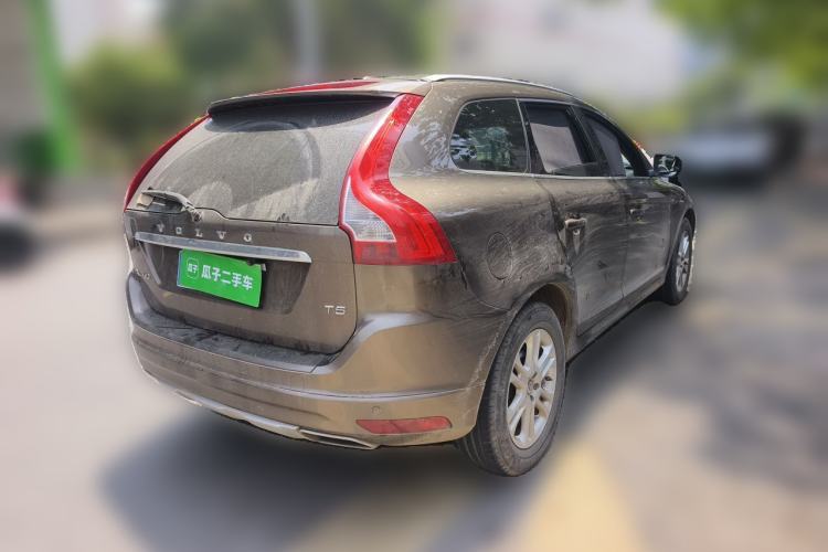 Used Volvo XC60 2015 T5 Smart Upgrade Model Rear Right 45 Deg
