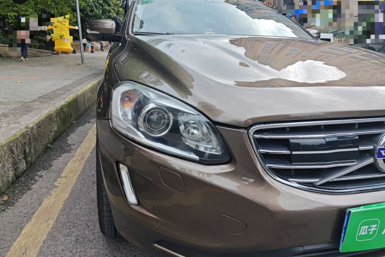 Used Volvo XC60 2015 T5 AWD Zhiyuan Edition Right Front Headlight