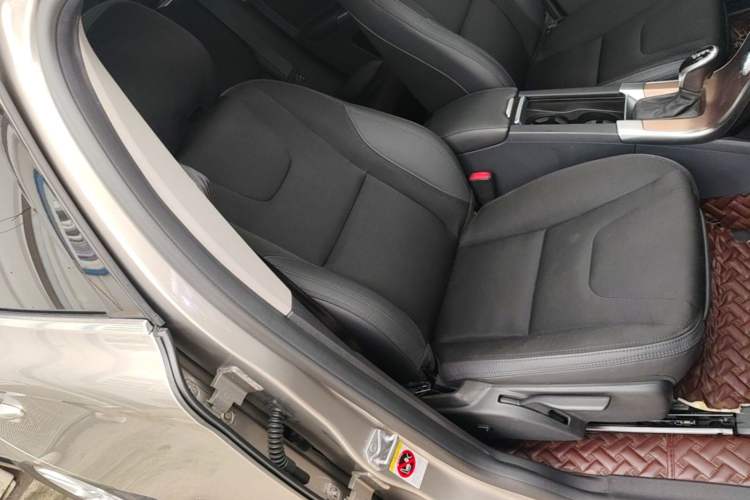 Used Volvo XC60 2015 T5 Smart Edition Right Front Seat