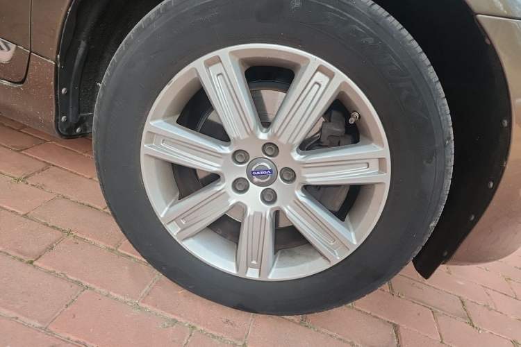 Used Volvo XC60 2015 T5 Smart Upgrade Model Right Front Wheel Hub