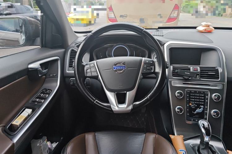 Used Volvo XC60 2015 T5 AWD Zhiyuan Edition Steering Wheel