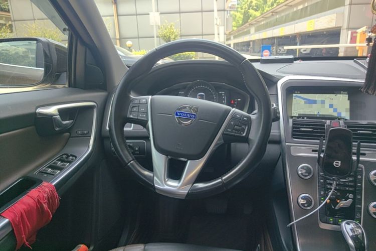 Used Volvo XC60 2015 T5 AWD Zhiyuan Edition Steering Wheel