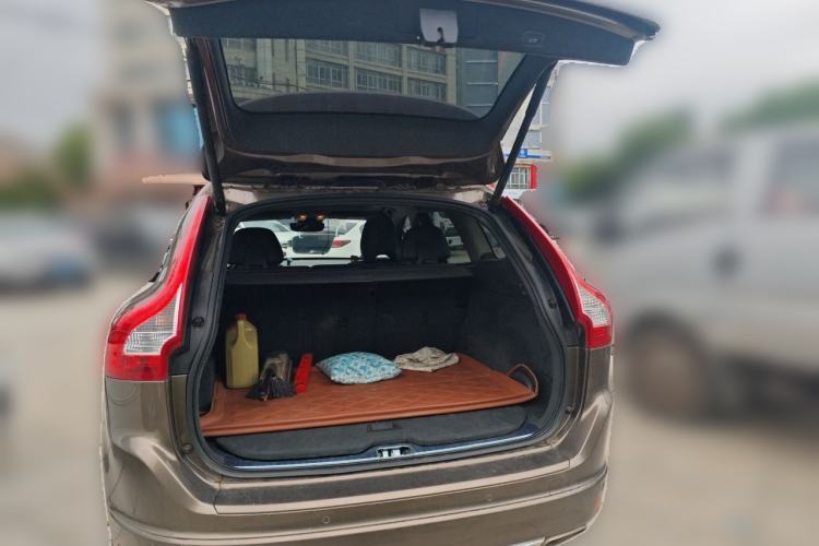 Used Volvo XC60 2015 T6 Zhiyi Edition Trunk