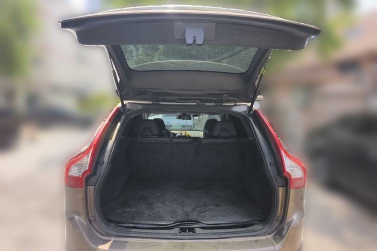 Used Volvo XC60 2015 T5 Smart Upgrade Model Trunk