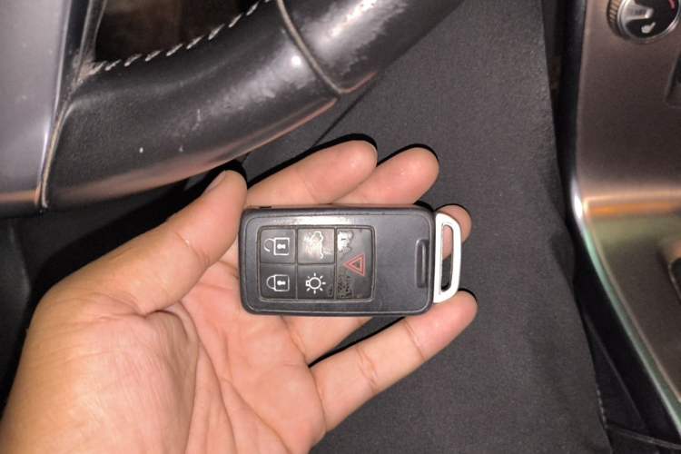 Used Volvo XC60 2015 T5 Smart Upgrade Model Vehicle Key