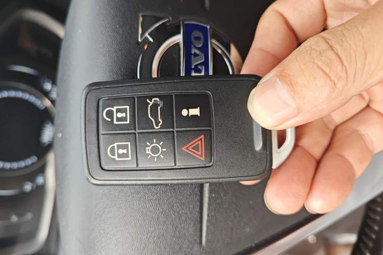 Used Volvo XC60 2015 T5 AWD Zhiyuan Edition Vehicle Key