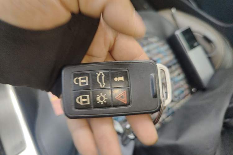 Used Volvo XC60 2015 T5 AWD Smart Drive Edition Vehicle Key
