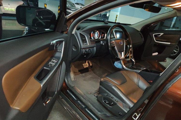 Used Volvo XC60 2015 T5 AWD Zhiyuan Edition Driver Seat