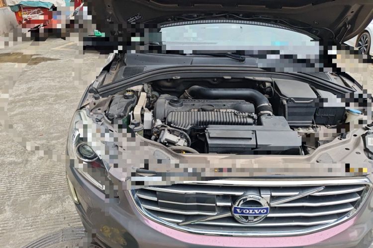 Used Volvo XC60 2015 T5 AWD Zhiyuan Edition Engine Bay Right