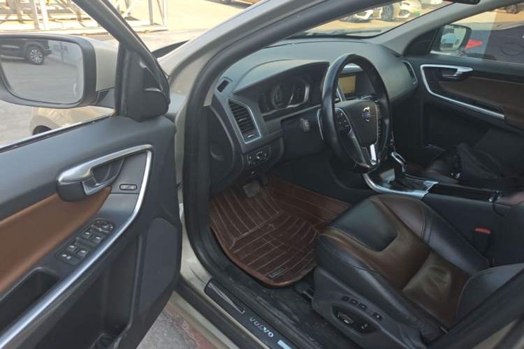 Used Volvo XC60 2015 T5 Zhiya Edition Driver Seat