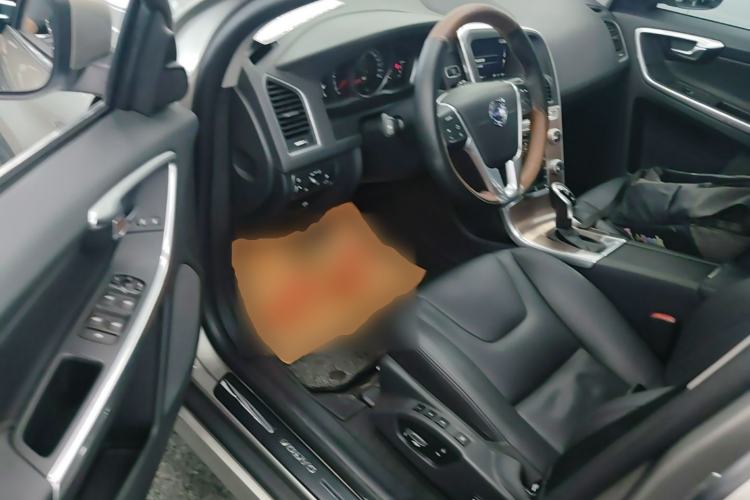 Used Volvo XC60 2015 T5 Smart Upgrade Model Driver Seat