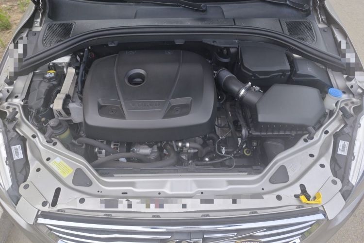 Used Volvo XC60 2015 T5 Smart Upgrade Model Engine Bay