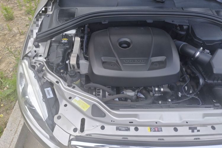 Used Volvo XC60 2015 T5 Smart Upgrade Model Engine Bay Right