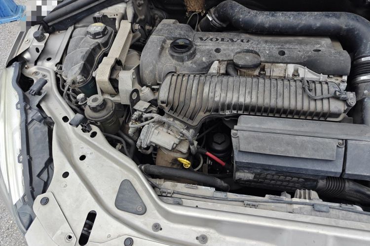 Used Volvo XC60 2015 T5 AWD Zhiyuan Edition Engine Bay Right