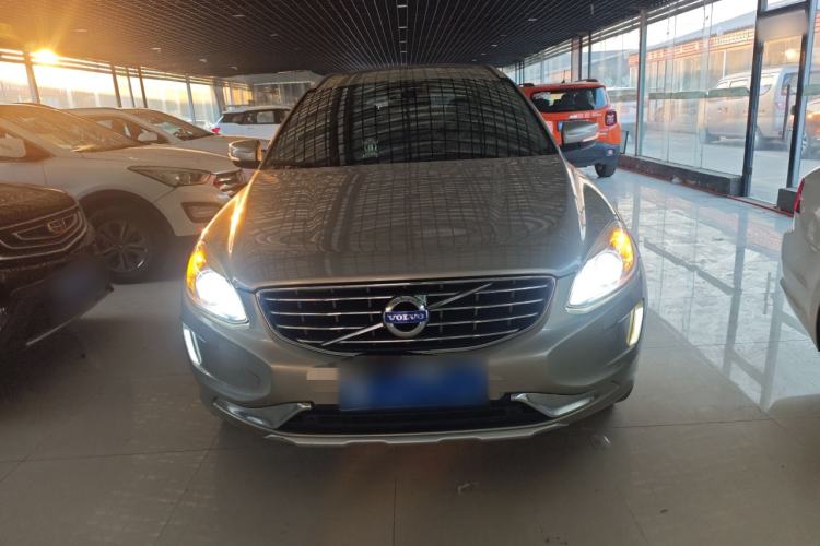 Used Volvo XC60 2015 T5 Smart Upgrade Model Exterior 1