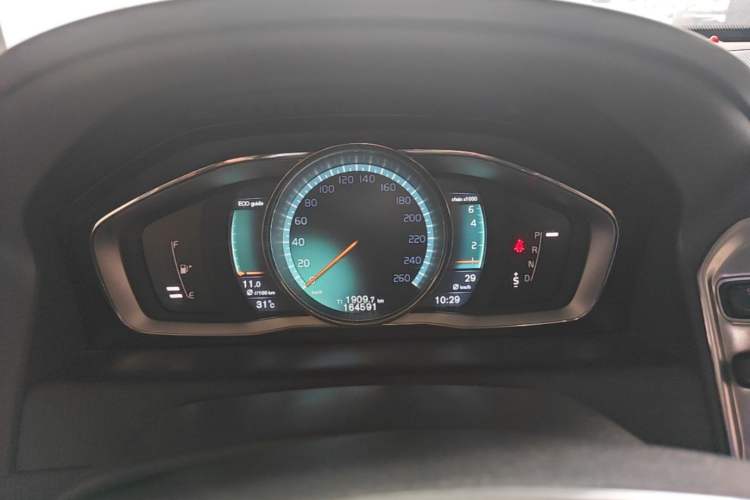 Used Volvo XC60 2015 T5 Smart Upgrade Model Instrument Cluster
