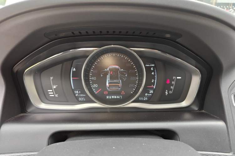 Used Volvo XC60 2015 T5 AWD Zhiyuan Edition Instrument Cluster