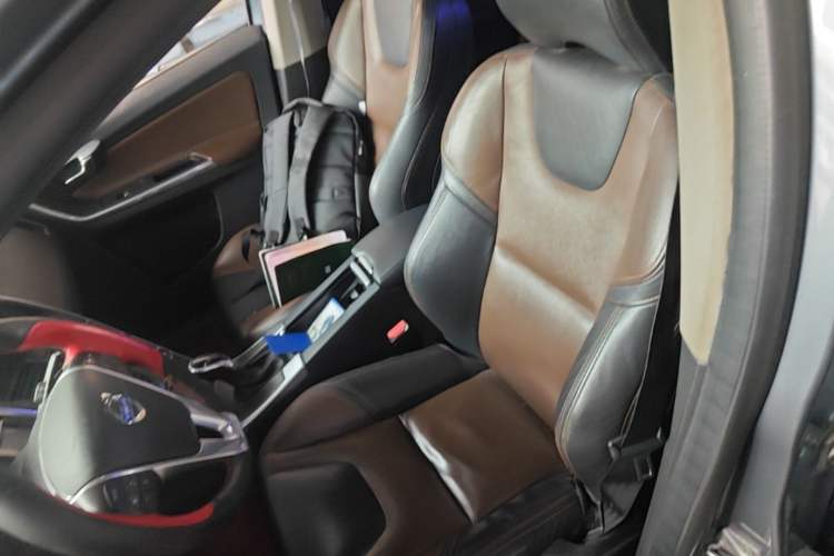 Used Volvo XC60 2015 T5 Smart Upgrade Model Left Front Seat