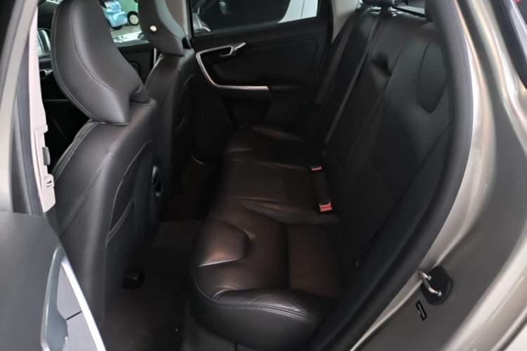 Used Volvo XC60 2015 T5 Smart Upgrade Model Left Rear Seat