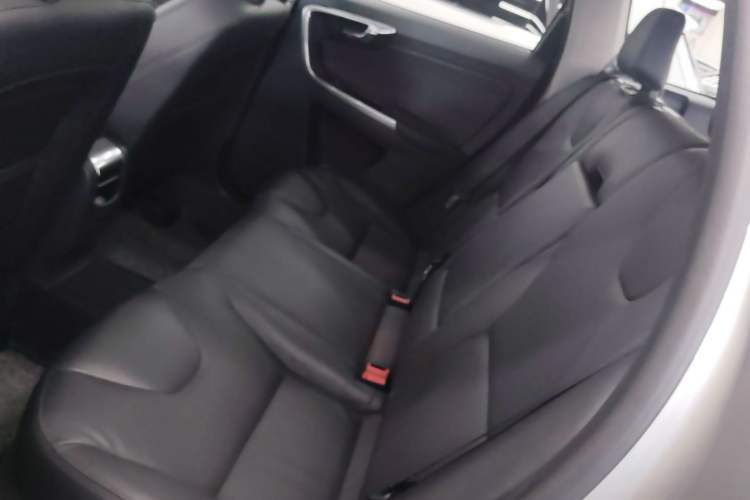 Used Volvo XC60 2015 T5 Smart Upgrade Model Left Rear Seat