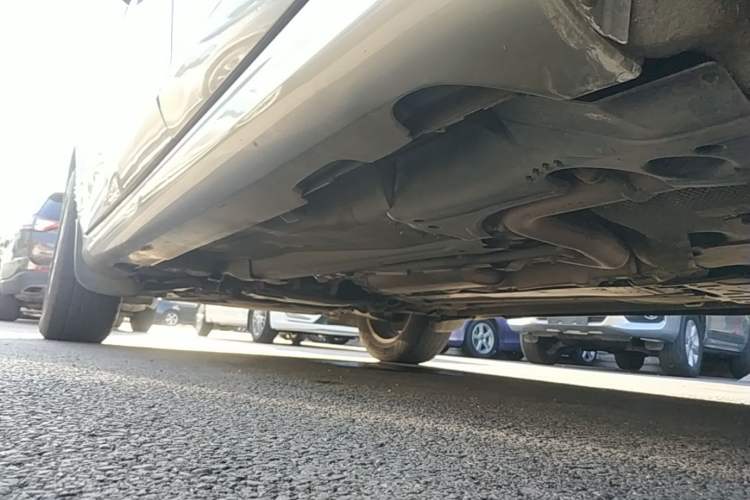 Used Volvo XC60 2015 T5 Smart Edition Left Side Sill