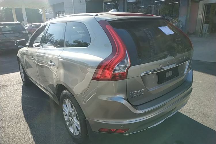 Used Volvo XC60 2015 T5 Smart Edition Rear Left 45 Deg