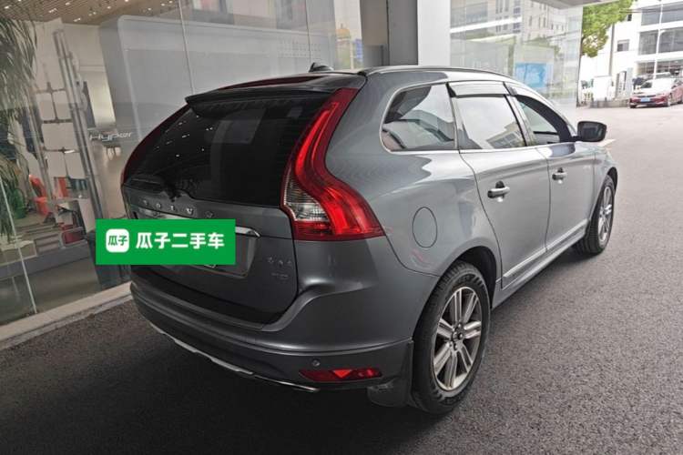 Used Volvo XC60 2015 T5 Smart Upgrade Model Rear Right 45 Deg