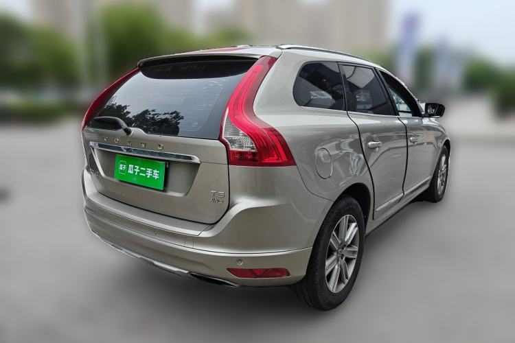 Used Volvo XC60 2015 T5 AWD Zhiyuan Edition Rear Right 45 Deg